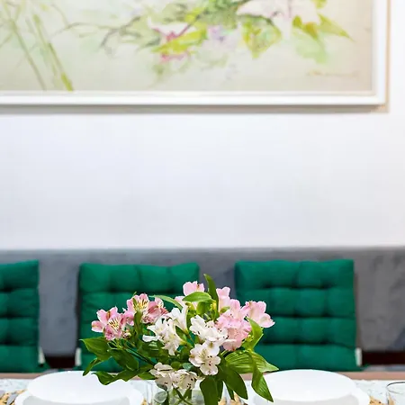 Complex Of Apartment *